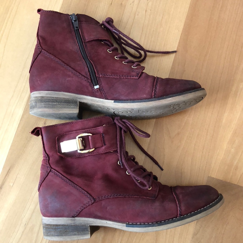 STEVE MADDEN RED BOOTIES!!!
